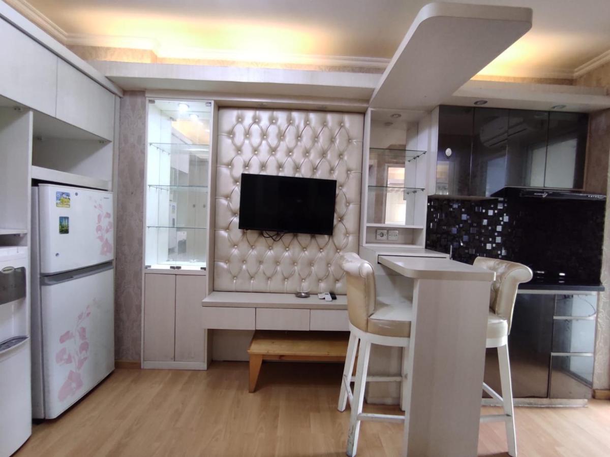 Apartemen Bassura City By Maezura Property Jakarta Exterior photo